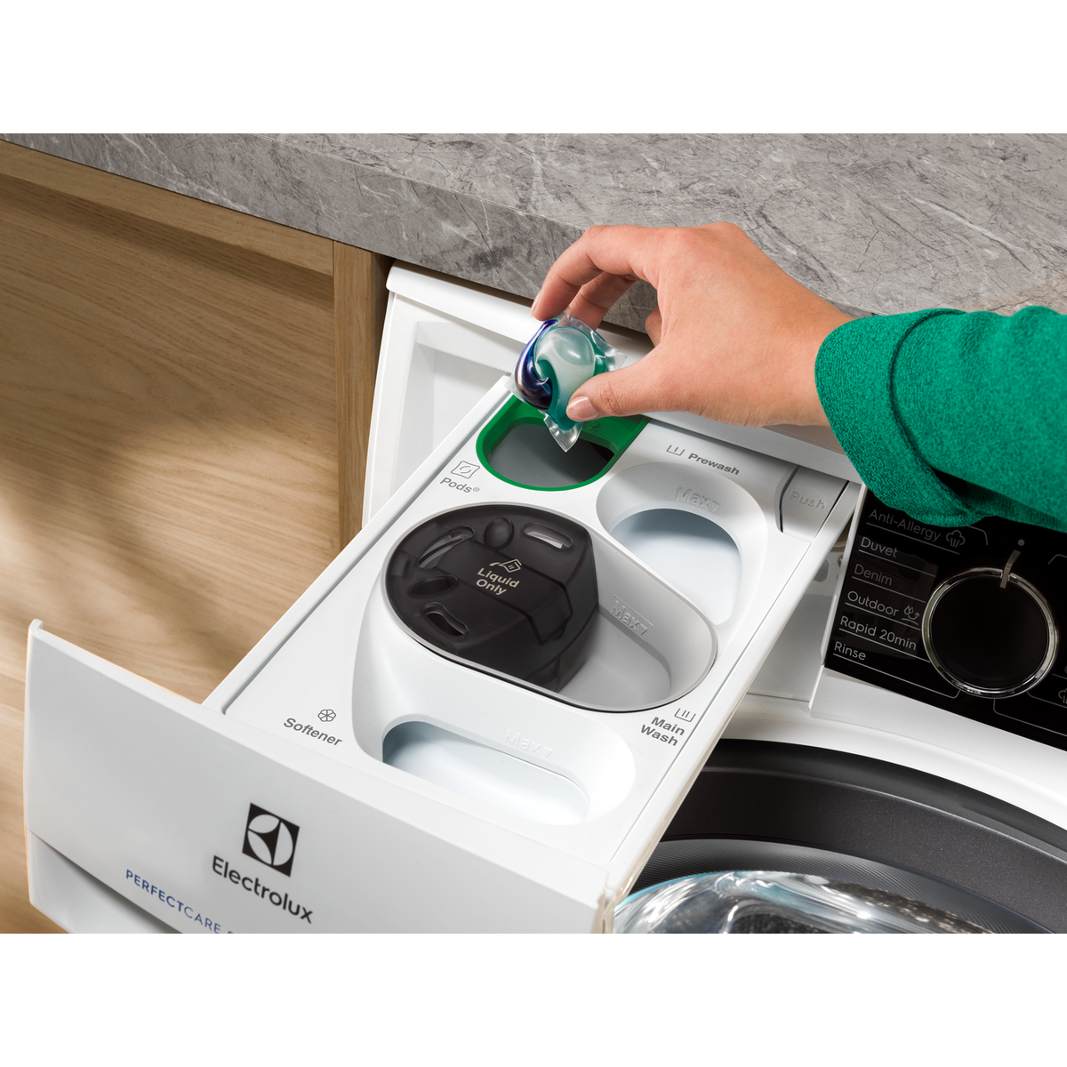 Electrolux - 10 kg ve üstü kapasiteli çamaşır makinesi - EW6F341PST