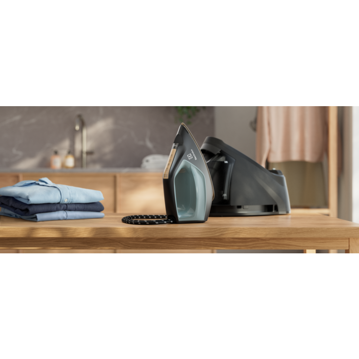 Electrolux - Buhar Kazanlı Ütü - E8ST2-8OG