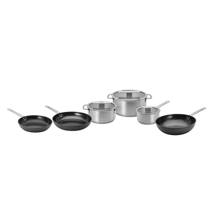 Clean Pots and pans Family image