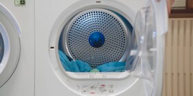 Electrolux kurutma makinesindeki kurutma toplarına yakından bakın