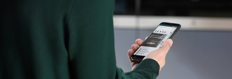 Interactive digital user manuals
